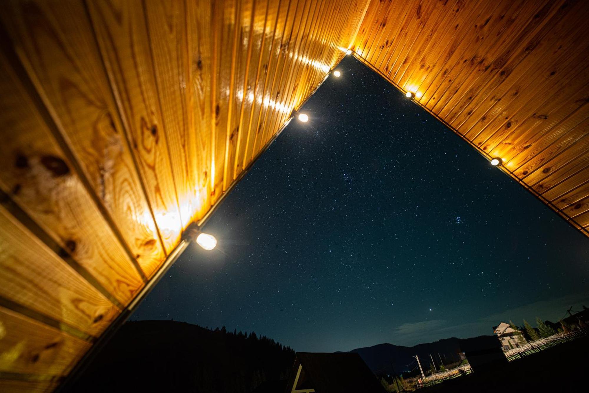 A Pisc Otel Vatra Moldoviţei Dış mekan fotoğraf